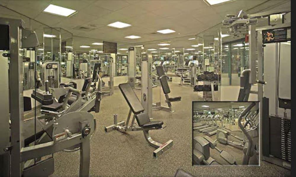 Hilton Long Island/Huntington Hotel Melville Buitenkant foto