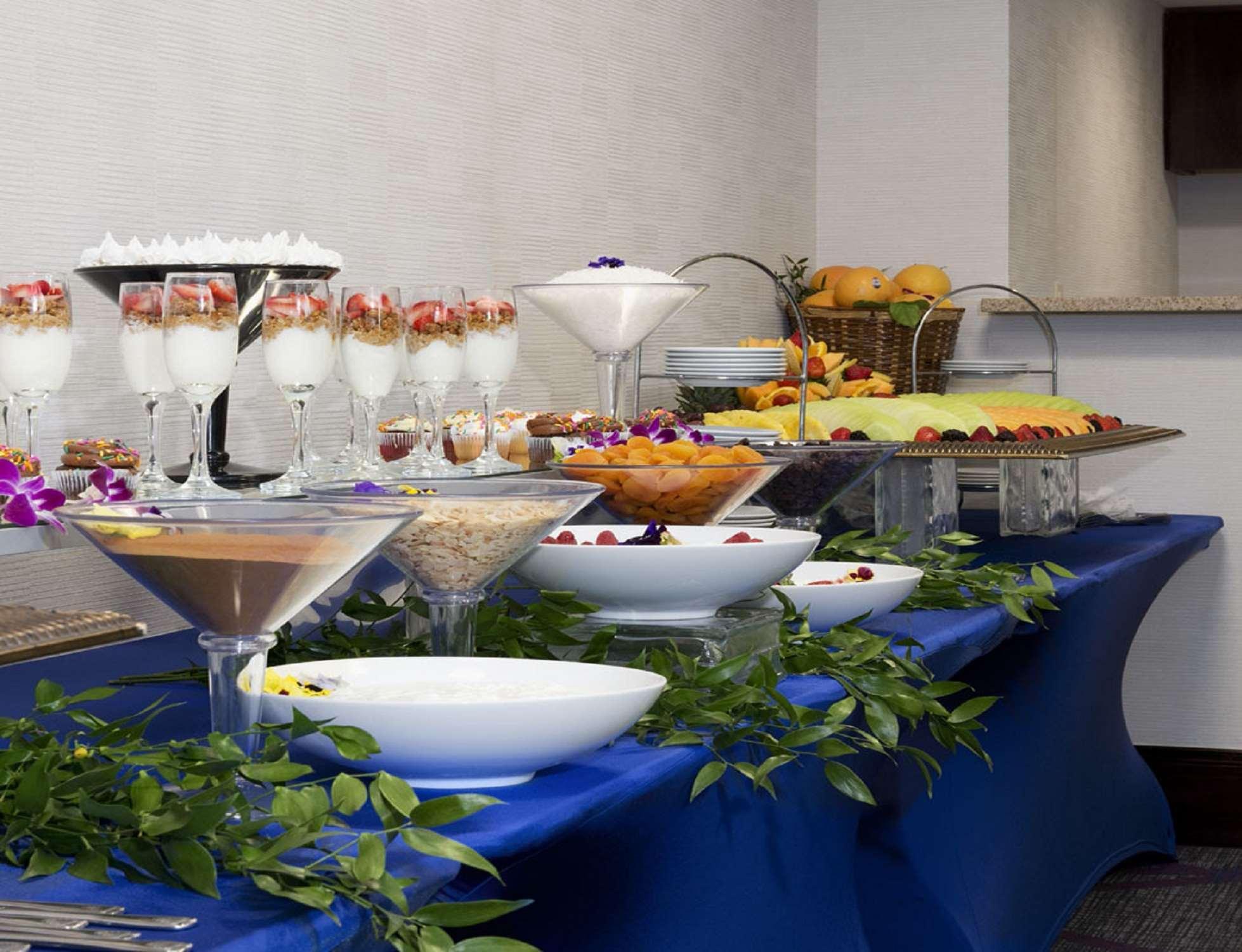 Hilton Long Island/Huntington Hotel Melville Buitenkant foto
