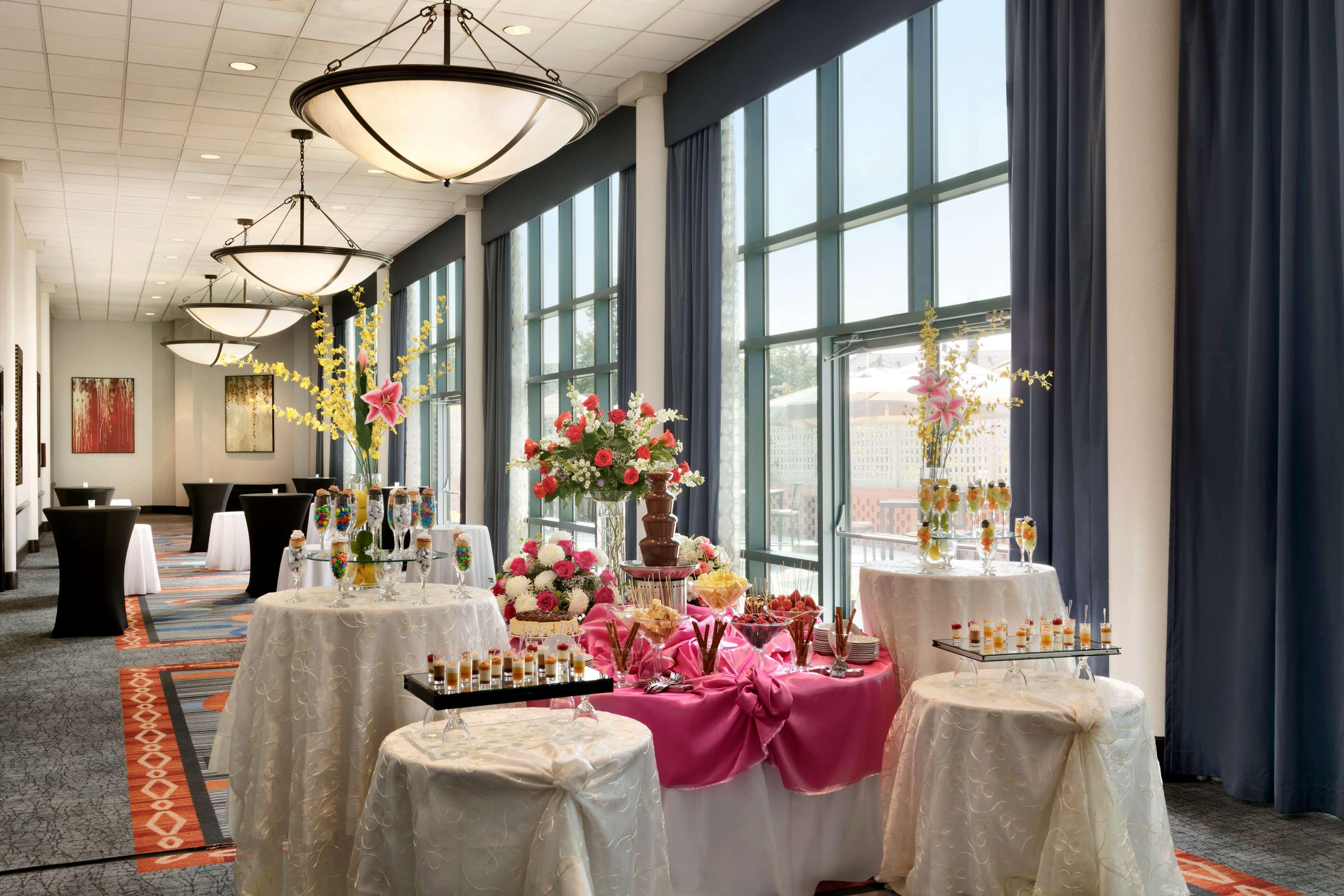 Hilton Long Island/Huntington Hotel Melville Buitenkant foto