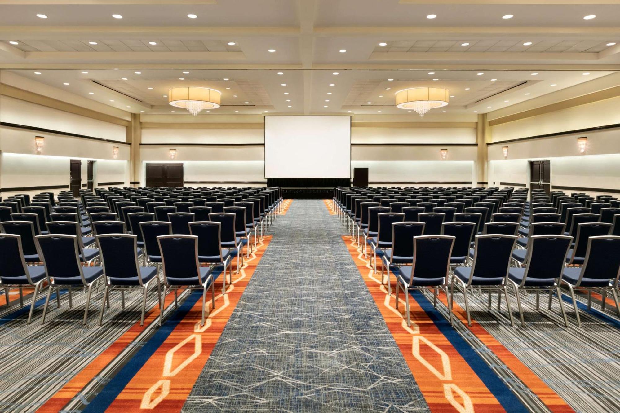 Hilton Long Island/Huntington Hotel Melville Buitenkant foto